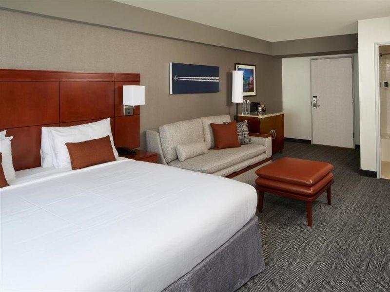 Courtyard Angeles Lax\u002fcentury Boulevard Hotel
