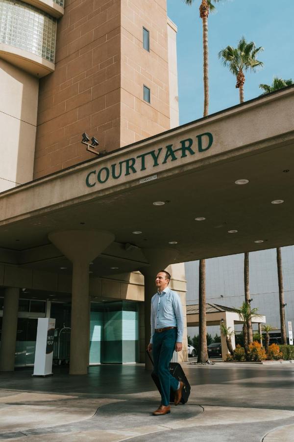 Courtyard Angeles Lax\u002fcentury Boulevard 3*