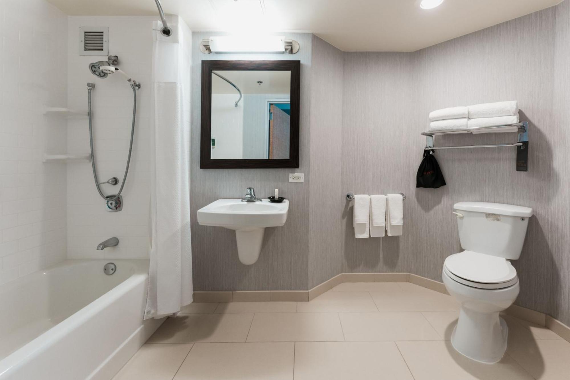 Courtyard Angeles Lax\u002fcentury Boulevard Hotel 3*