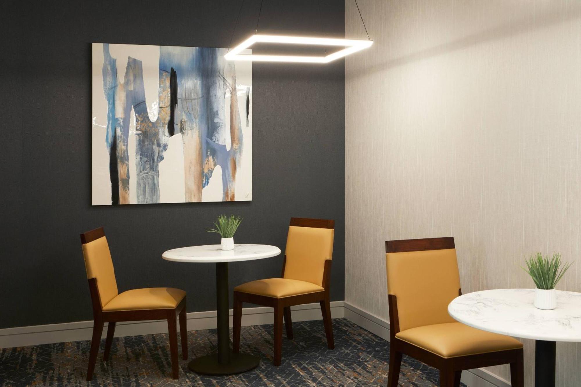 Courtyard Angeles Lax\u002fcentury Boulevard 3*